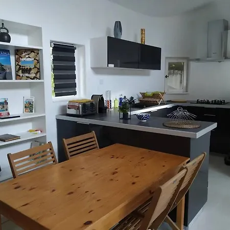 Сasa de vacaciones Maison Charmante A + Piscine Saint-Siffret